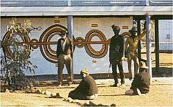 Larger image in new window. School Wall mural in Papunya, 1917, printed in: Bardon, Geoffrey and Bardon, James: Papunya. A Place Made After the Story. The Beginnings of the Western Desert Painting Movement, Melbourne 2004, p. 17